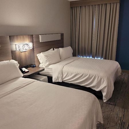 Holiday Inn Express Hotel & Suites Starkville, An Ihg Hotel Extérieur photo