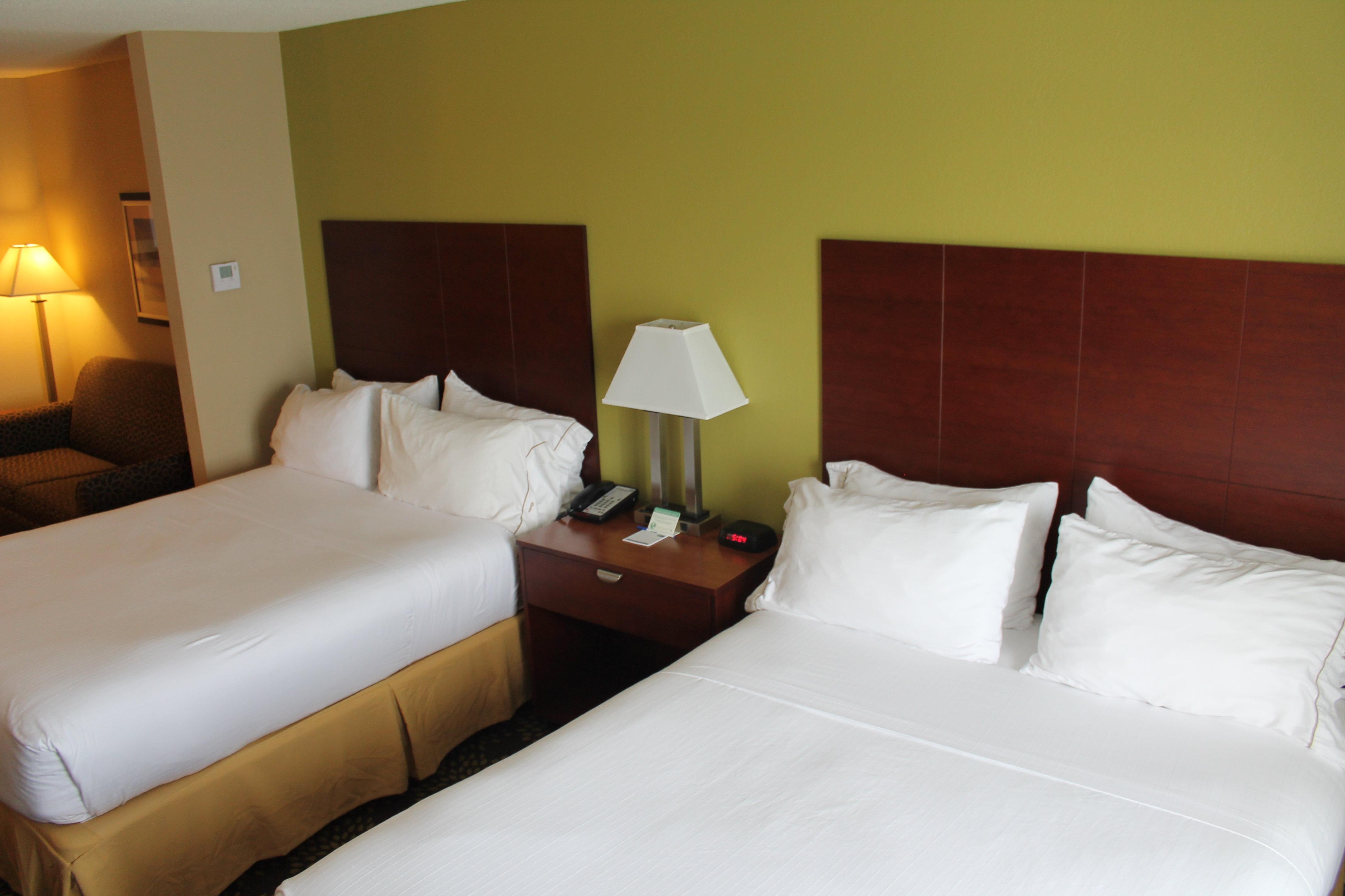 Holiday Inn Express Hotel & Suites Starkville, An Ihg Hotel Extérieur photo