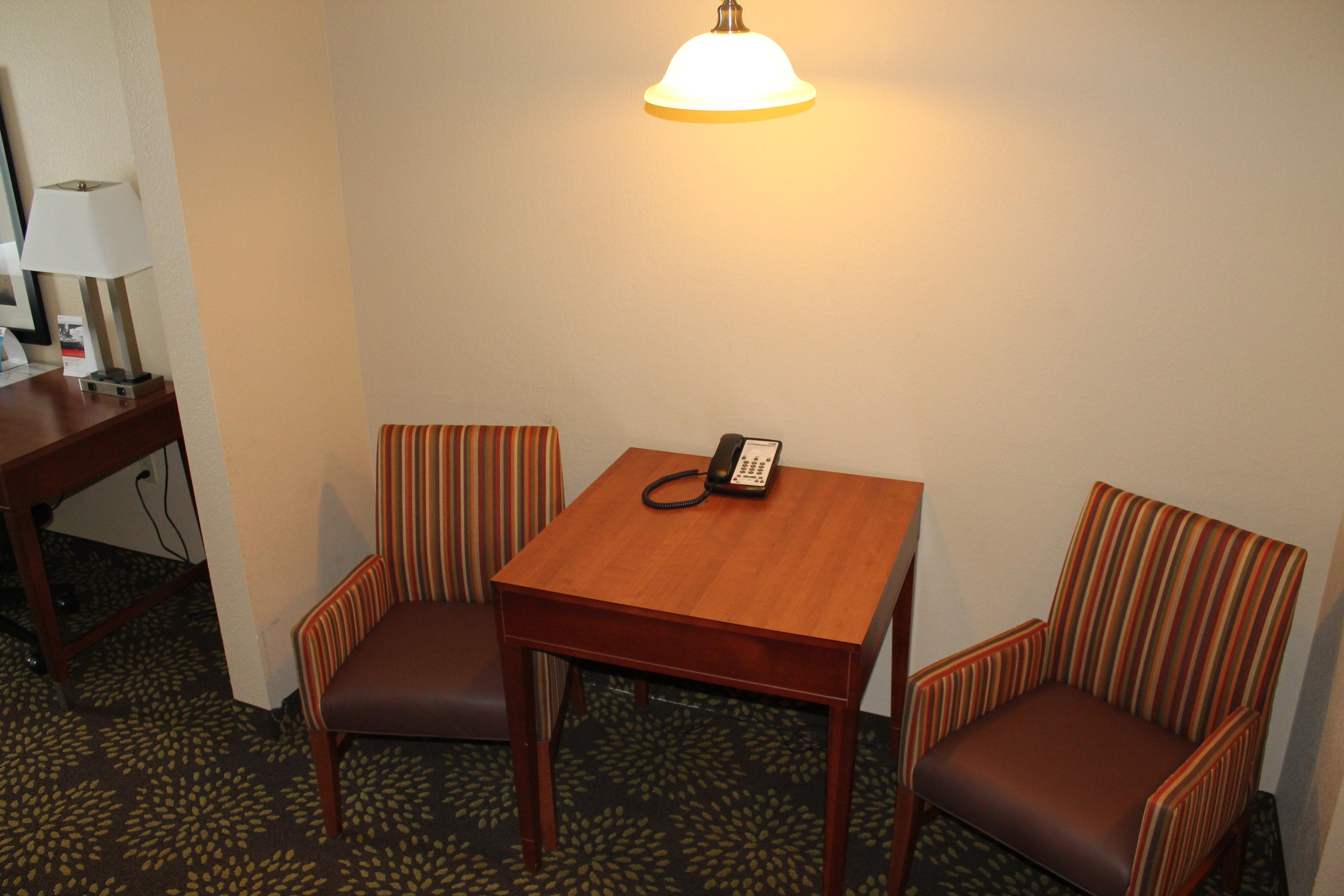 Holiday Inn Express Hotel & Suites Starkville, An Ihg Hotel Extérieur photo