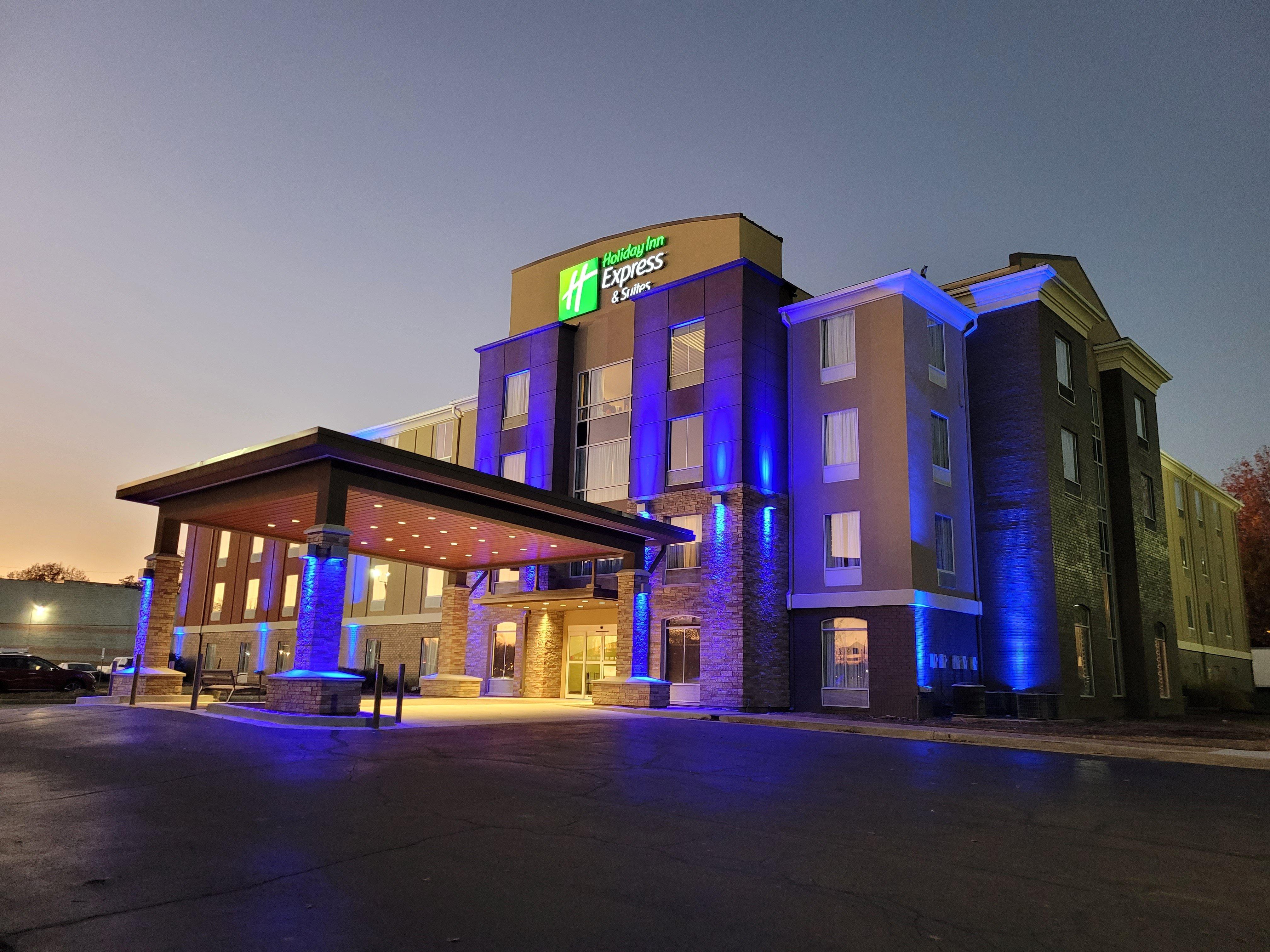 Holiday Inn Express Hotel & Suites Starkville, An Ihg Hotel Extérieur photo