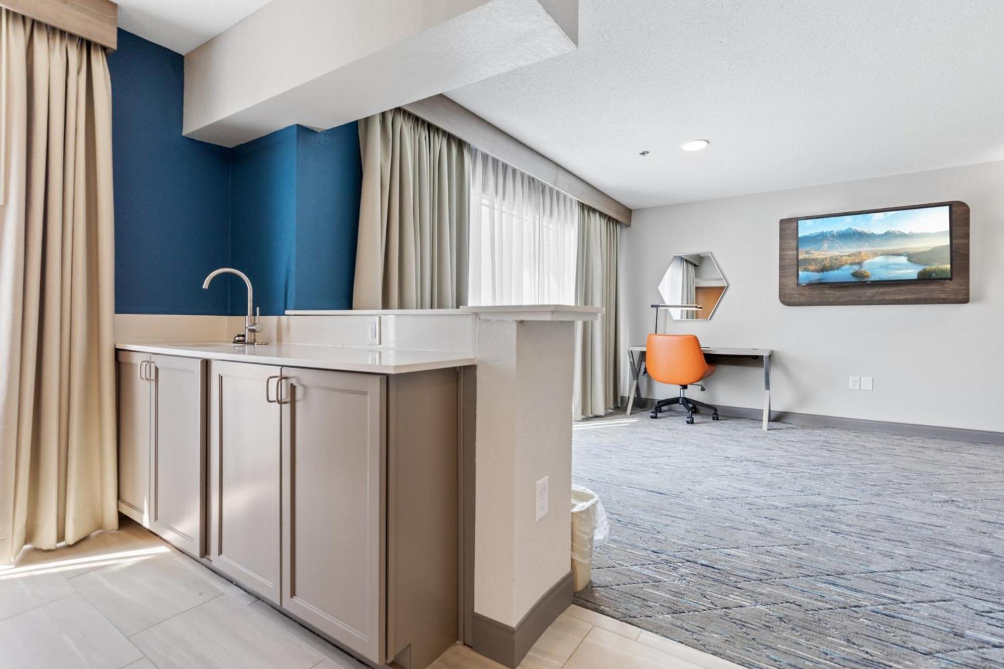 Holiday Inn Express Hotel & Suites Starkville, An Ihg Hotel Extérieur photo