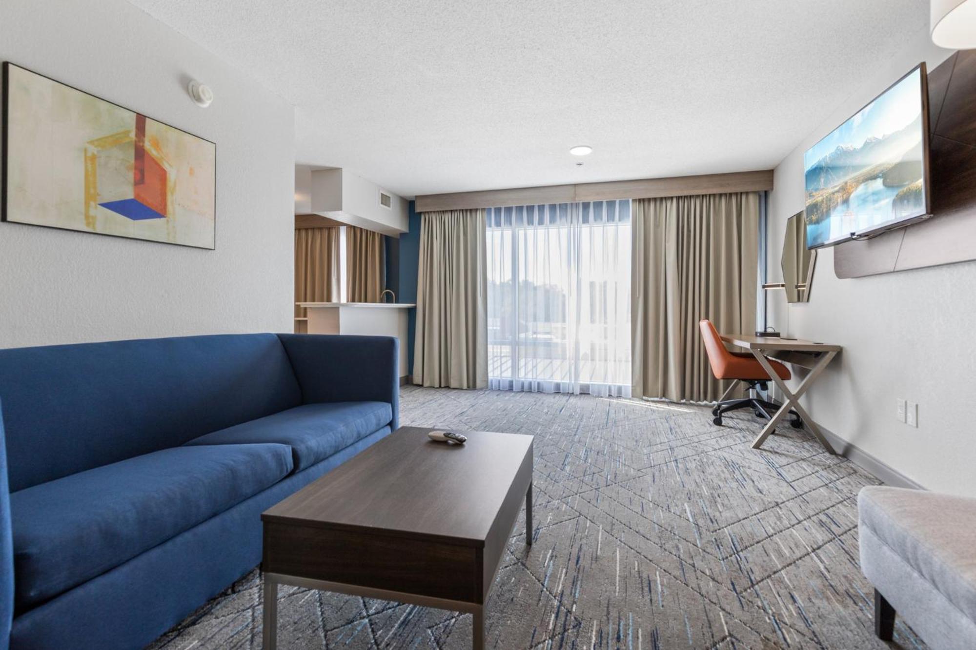 Holiday Inn Express Hotel & Suites Starkville, An Ihg Hotel Extérieur photo