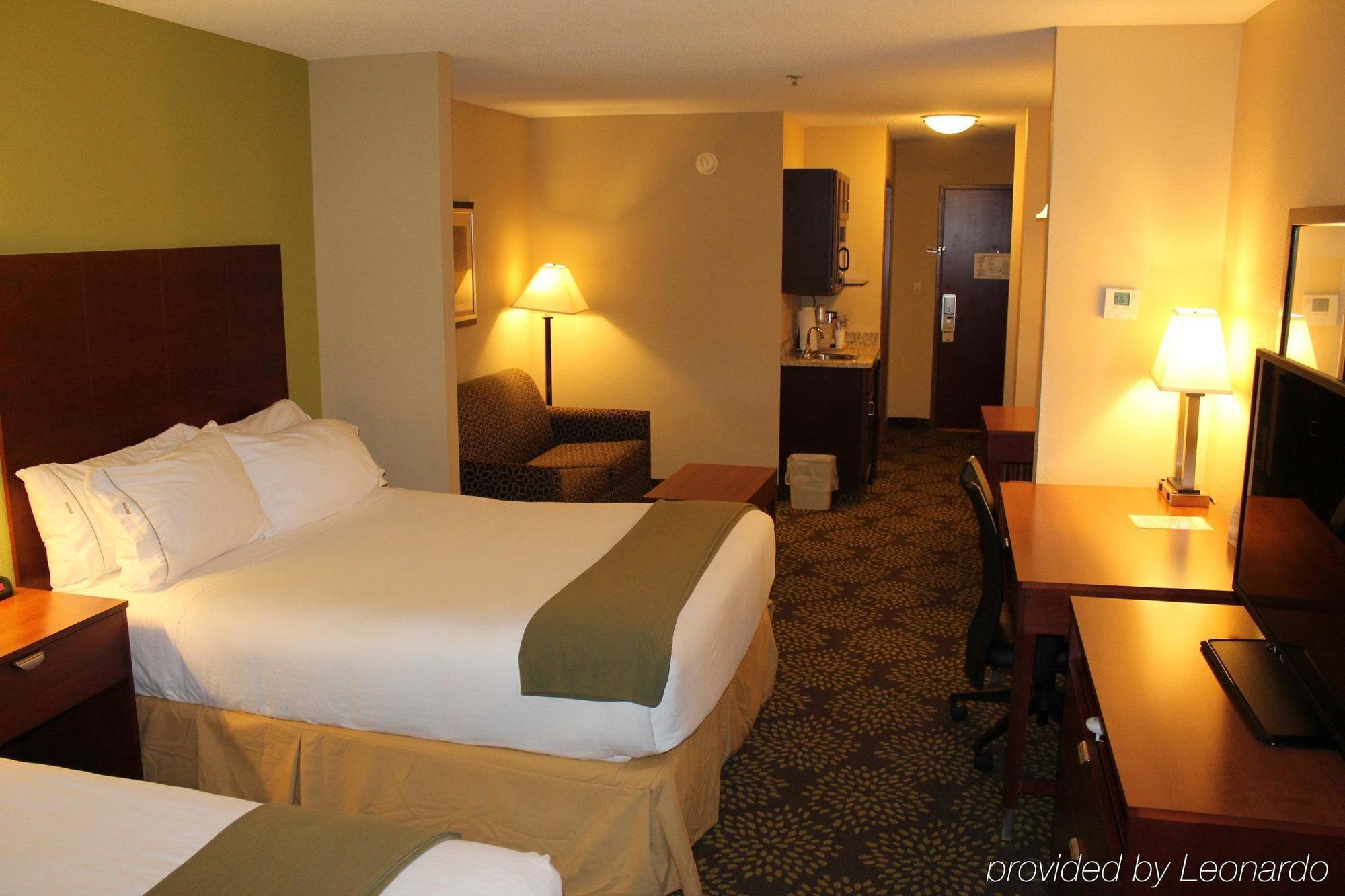 Holiday Inn Express Hotel & Suites Starkville, An Ihg Hotel Extérieur photo